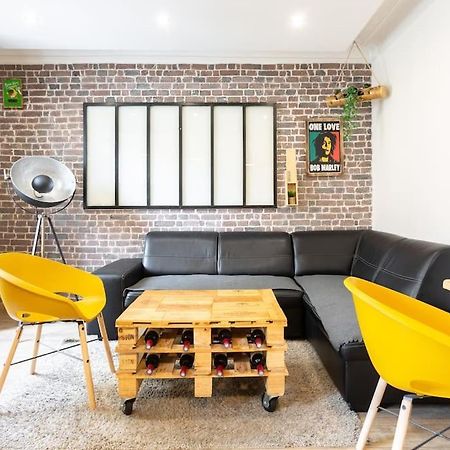 Charming One-Of-A-Kind Apartment. 생투앙 외부 사진
